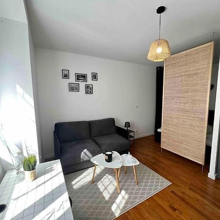 Appartement Climatise / Centre-Ville / 4 Personnes Μπεζανσόν Εξωτερικό φωτογραφία