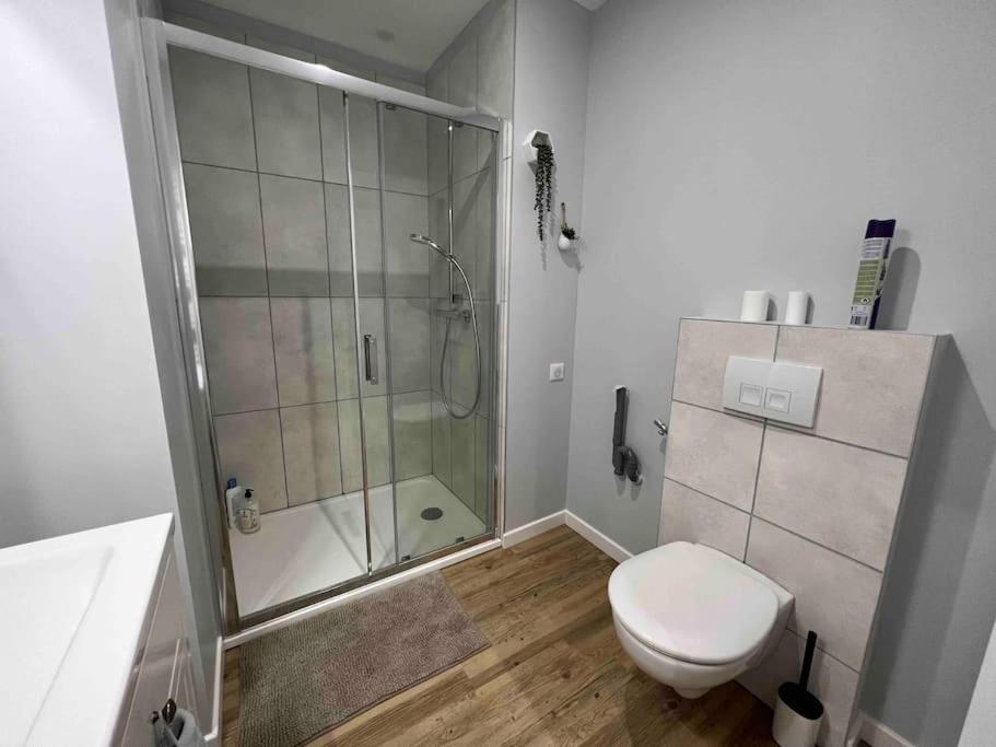 Appartement Climatise / Centre-Ville / 4 Personnes Μπεζανσόν Εξωτερικό φωτογραφία